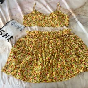 Shein 2 piece floral set. Skirt and crop 4x